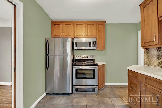 7034 East Avenue, Silverton, OH 45236