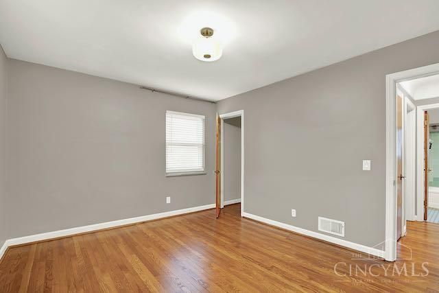 7034 East Avenue, Silverton, OH 45236