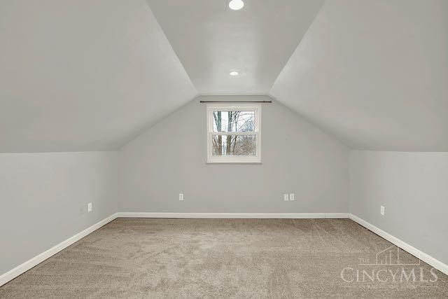 7034 East Avenue, Silverton, OH 45236