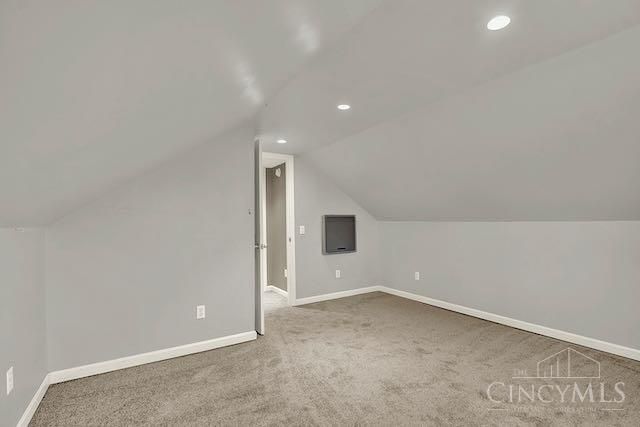 7034 East Avenue, Silverton, OH 45236