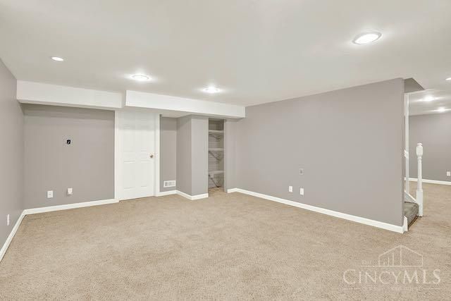 7034 East Avenue, Silverton, OH 45236