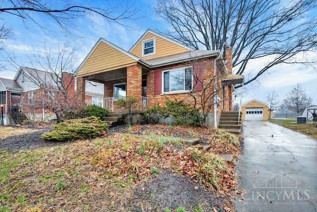 7034 East Avenue, Silverton, OH 45236