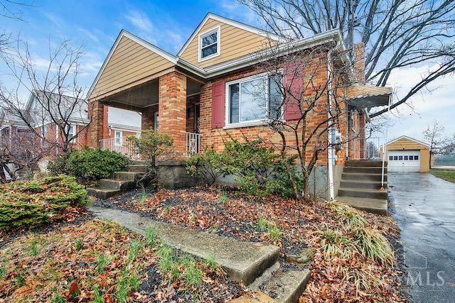 7034 East Avenue, Silverton, OH 45236