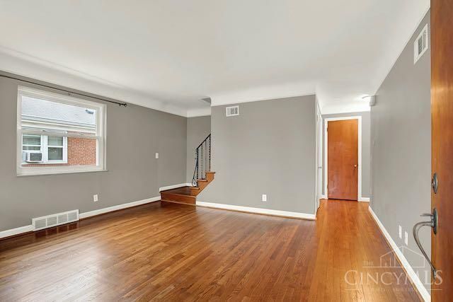 7034 East Avenue, Silverton, OH 45236