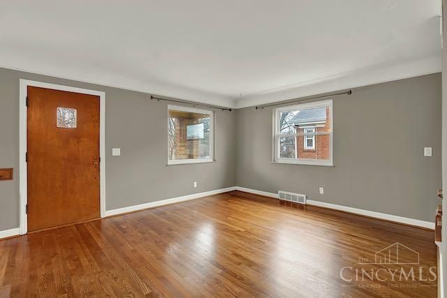 7034 East Avenue, Silverton, OH 45236