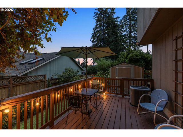 8005 Sw CHURCHILL Ct, Tigard, OR 97224