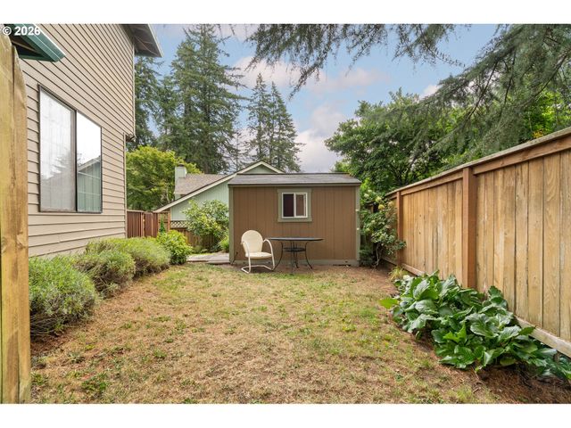 8005 Sw CHURCHILL Ct, Tigard, OR 97224