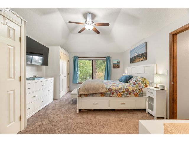 8005 Sw CHURCHILL Ct, Tigard, OR 97224