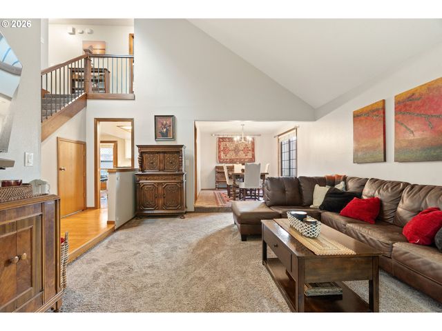 8005 Sw CHURCHILL Ct, Tigard, OR 97224