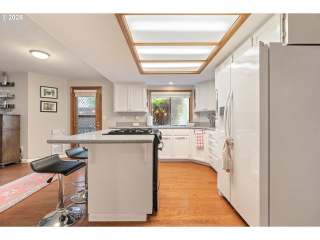 8005 Sw CHURCHILL Ct, Tigard, OR 97224