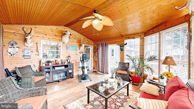 100 BROOKFIELD DR, Dover, DE 19901