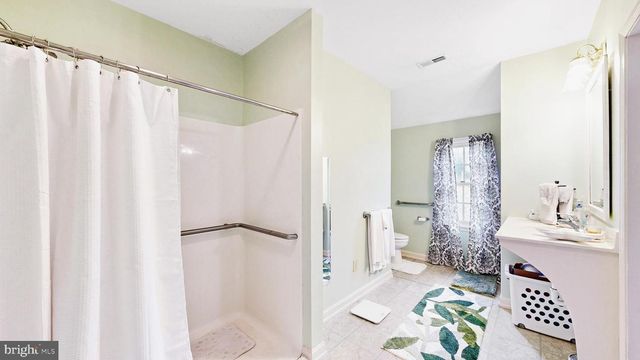 100 BROOKFIELD DR, Dover, DE 19901