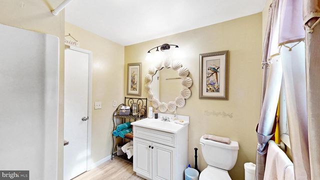 100 BROOKFIELD DR, Dover, DE 19901