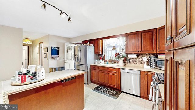 100 BROOKFIELD DR, Dover, DE 19901