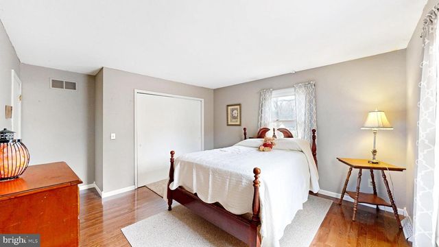 100 BROOKFIELD DR, Dover, DE 19901