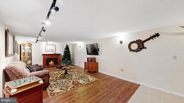 100 BROOKFIELD DR, Dover, DE 19901