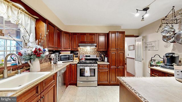 100 BROOKFIELD DR, Dover, DE 19901