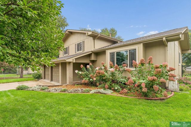 16065 Oak Street, Omaha, NE 68130