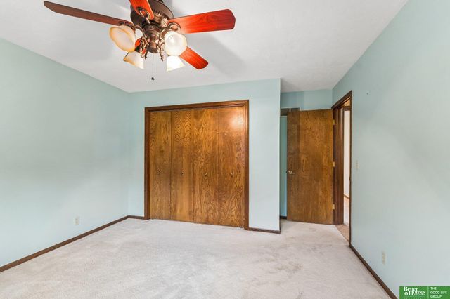 16065 Oak Street, Omaha, NE 68130