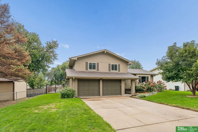 16065 Oak Street, Omaha, NE 68130