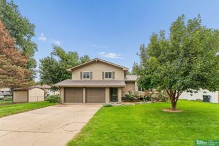 16065 Oak Street, Omaha, NE 68130