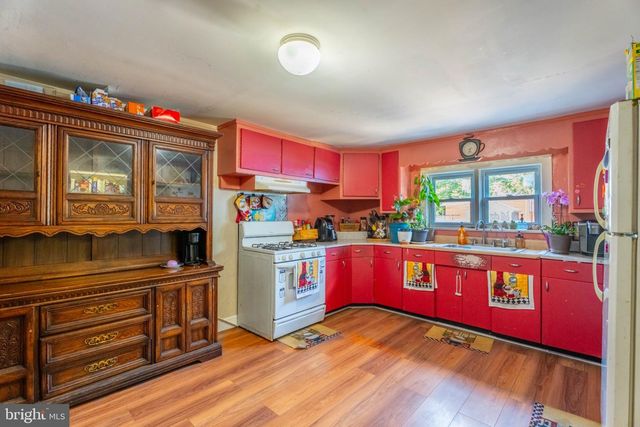 560 SECOND ST, Trenton, NJ 08611