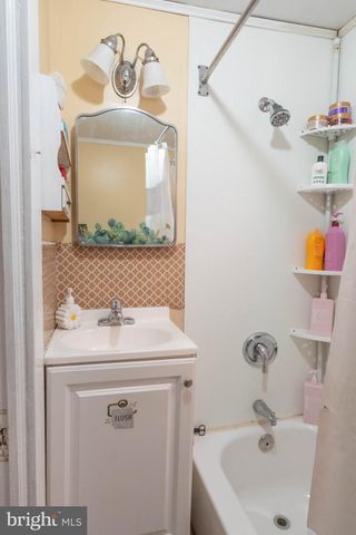560 SECOND ST, Trenton, NJ 08611