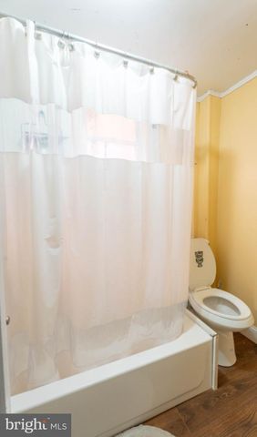 560 SECOND ST, Trenton, NJ 08611