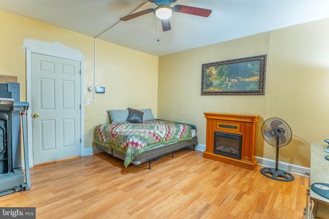 560 SECOND ST, Trenton, NJ 08611