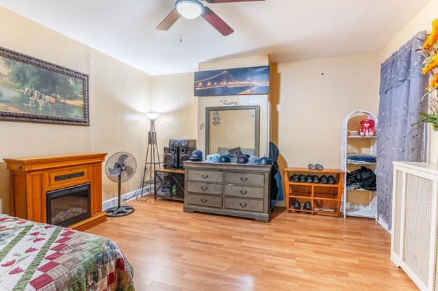 560 SECOND ST, Trenton, NJ 08611