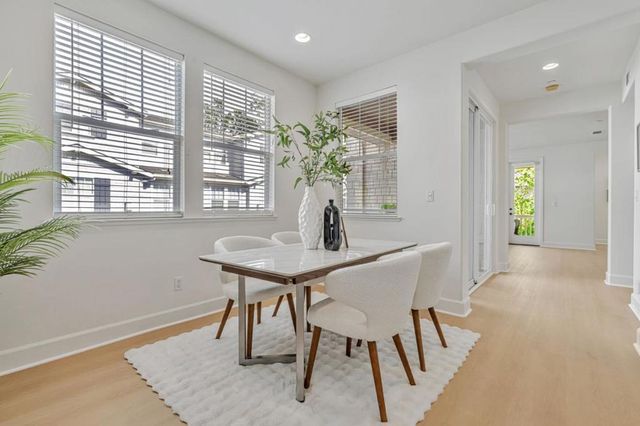 100 Live Oak Way 104, Belmont, CA 94002