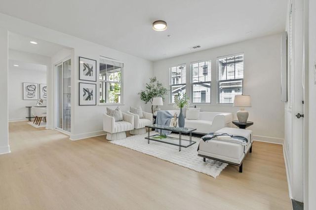 100 Live Oak Way 104, Belmont, CA 94002