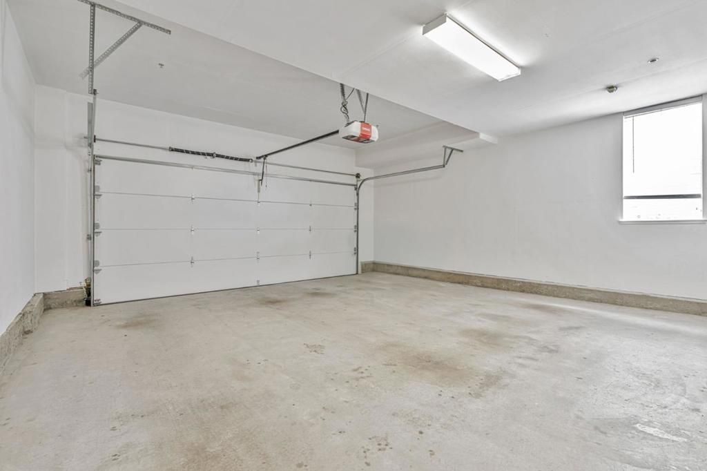 Image 32 of property listing at 100 Live Oak Way 104, Belmont, CA 94002