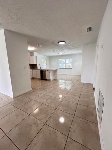 693 SW Nichols Terrace, Port St. Lucie, Port St Lucie, FL 34953