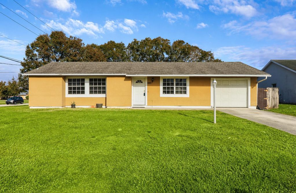 693 SW Nichols Terrace, Port St. Lucie, Port St Lucie, FL 34953