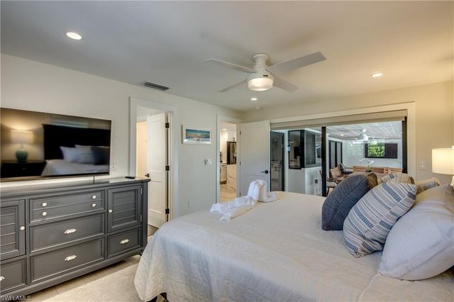 1022 Lindgren BLVD, Sanibel, FL 33957