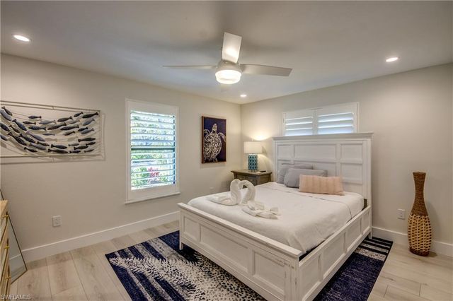 1022 Lindgren BLVD, Sanibel, FL 33957