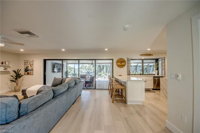 1022 Lindgren BLVD, Sanibel, FL 33957