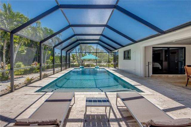 1022 Lindgren BLVD, Sanibel, FL 33957