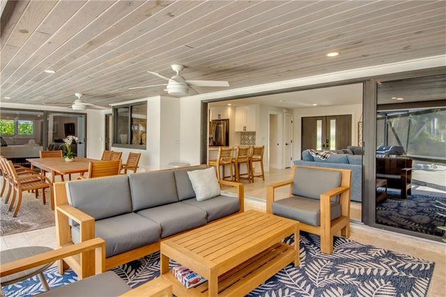 1022 Lindgren BLVD, Sanibel, FL 33957