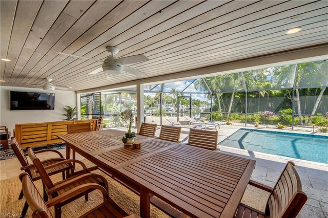 1022 Lindgren BLVD, Sanibel, FL 33957