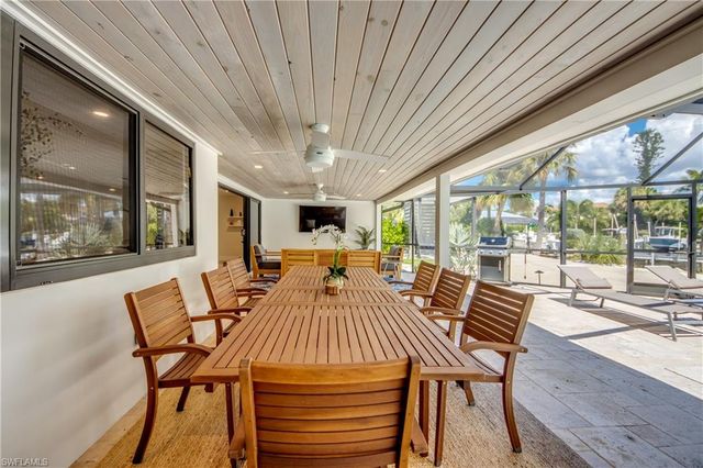 1022 Lindgren BLVD, Sanibel, FL 33957