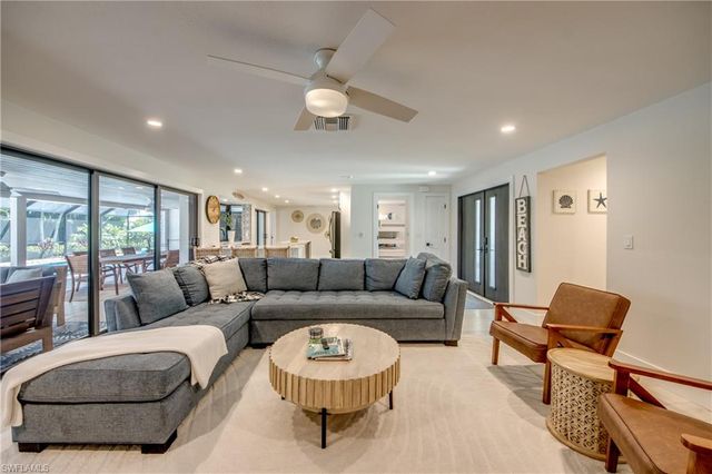 1022 Lindgren BLVD, Sanibel, FL 33957