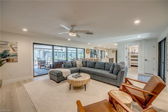 1022 Lindgren BLVD, Sanibel, FL 33957