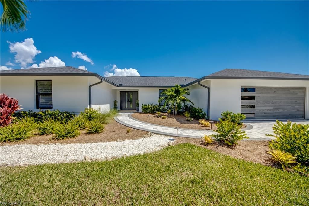 1022 Lindgren BLVD, Sanibel, FL 33957