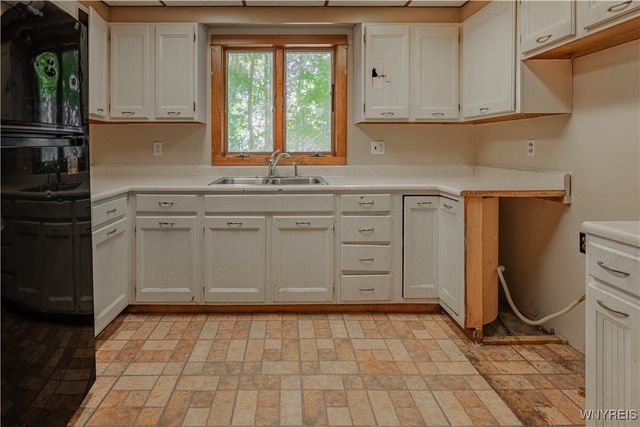 411 Washburn Street, Lockport City, NY 14094