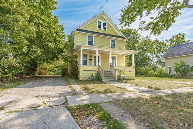 411 Washburn Street, Lockport City, NY 14094