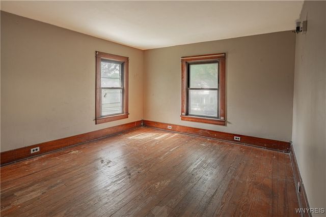 411 Washburn Street, Lockport City, NY 14094