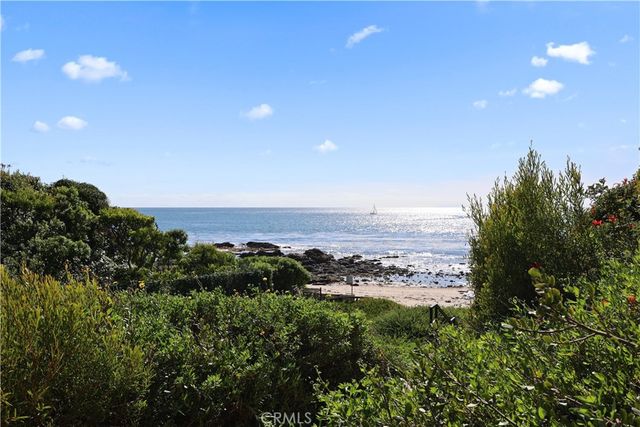 454 Seaward Road, Corona Del Mar, CA 92625