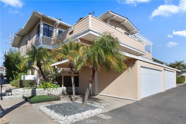 454 Seaward Road, Corona Del Mar, CA 92625